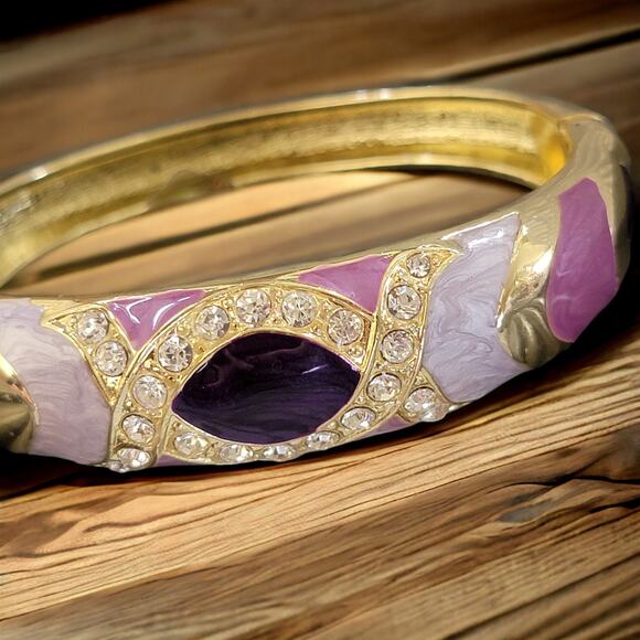 Vintage Bracelet 1980s Gold Tone Hinge with Rhinestones and Purple Enamel - Picture 9 of 10